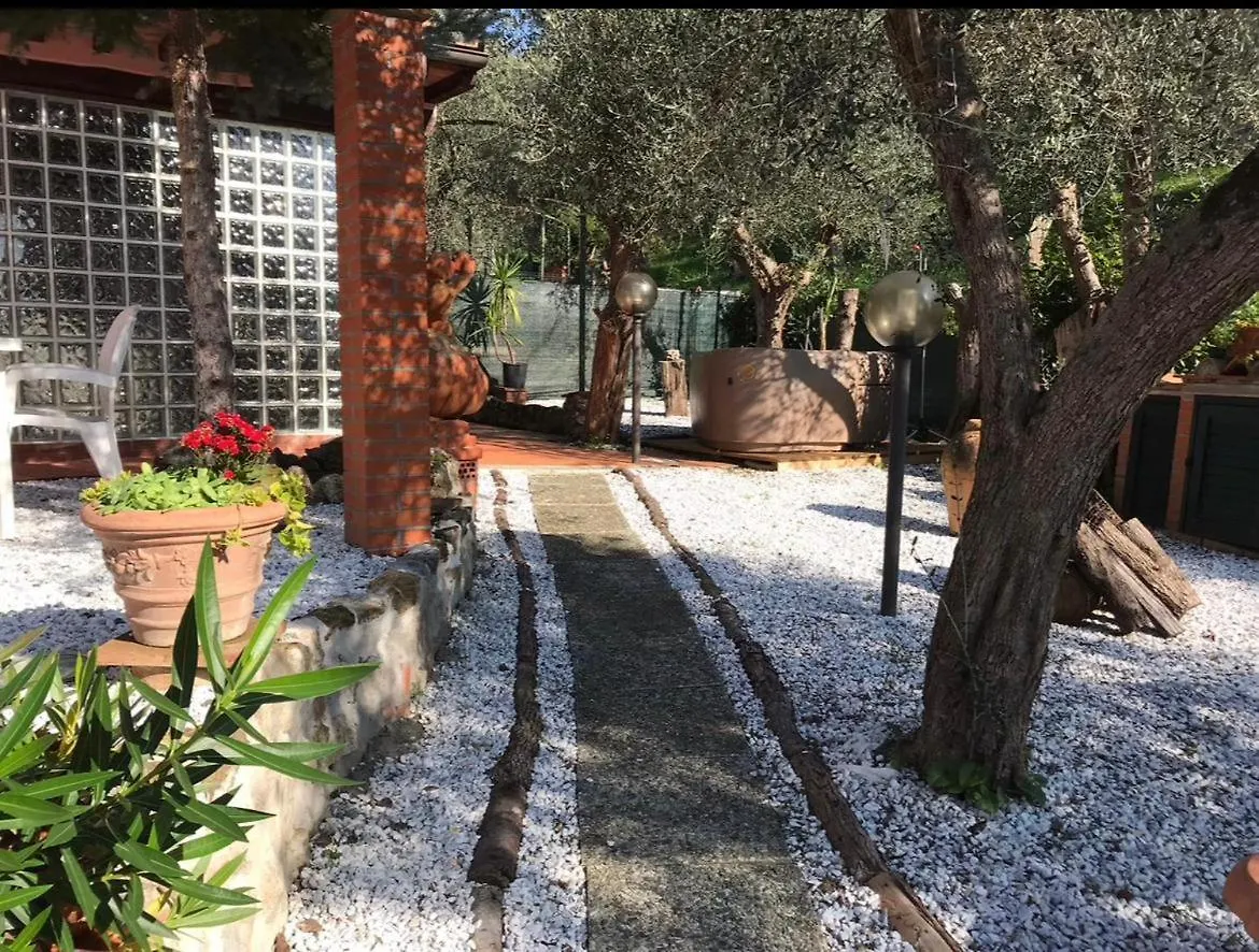 Apartmán Agrihome Di Alberto Giuseppe Gulotta B&B Bella Vista Chalet La Vista Massarosa