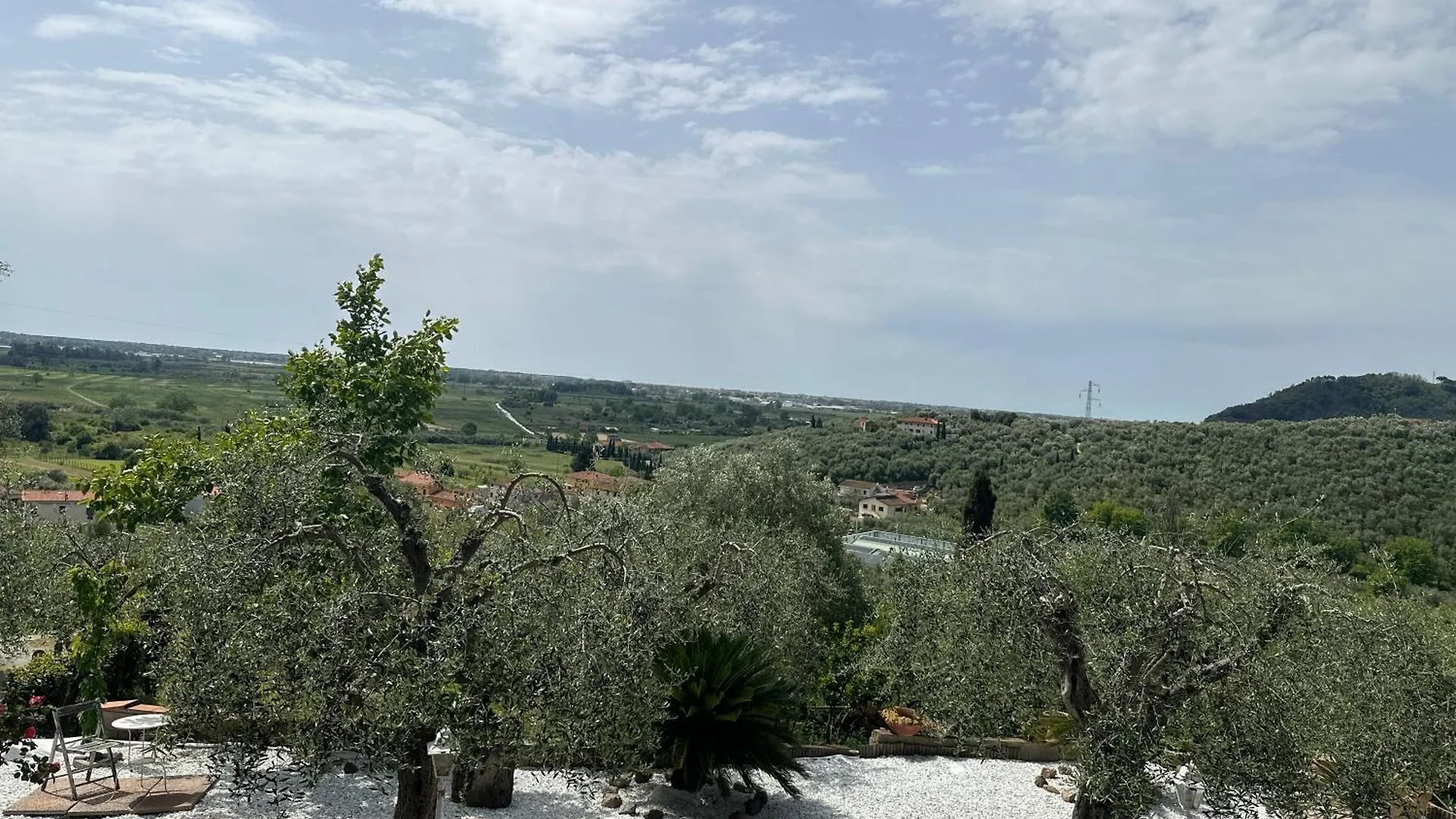 Apartment Agrihome Di Alberto Giuseppe Gulotta B&B Bella Vista Chalet La Vista Massarosa Italy