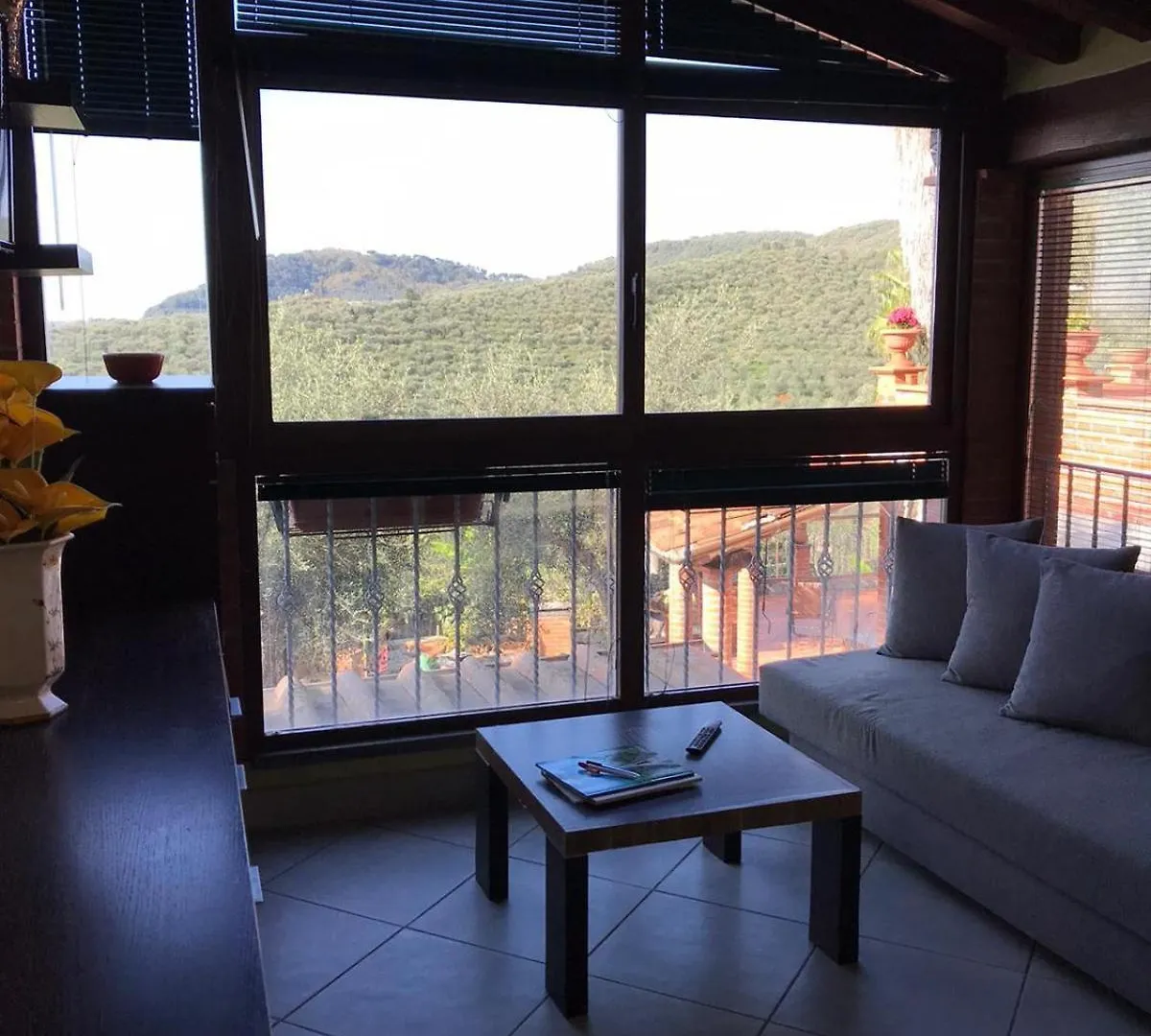 Agrihome Di Alberto Giuseppe Gulotta B&B Bella Vista Chalet La Vista Massarosa Apartment